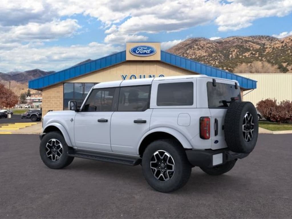 New 2026 Ford Bronco Outer Banks SUV