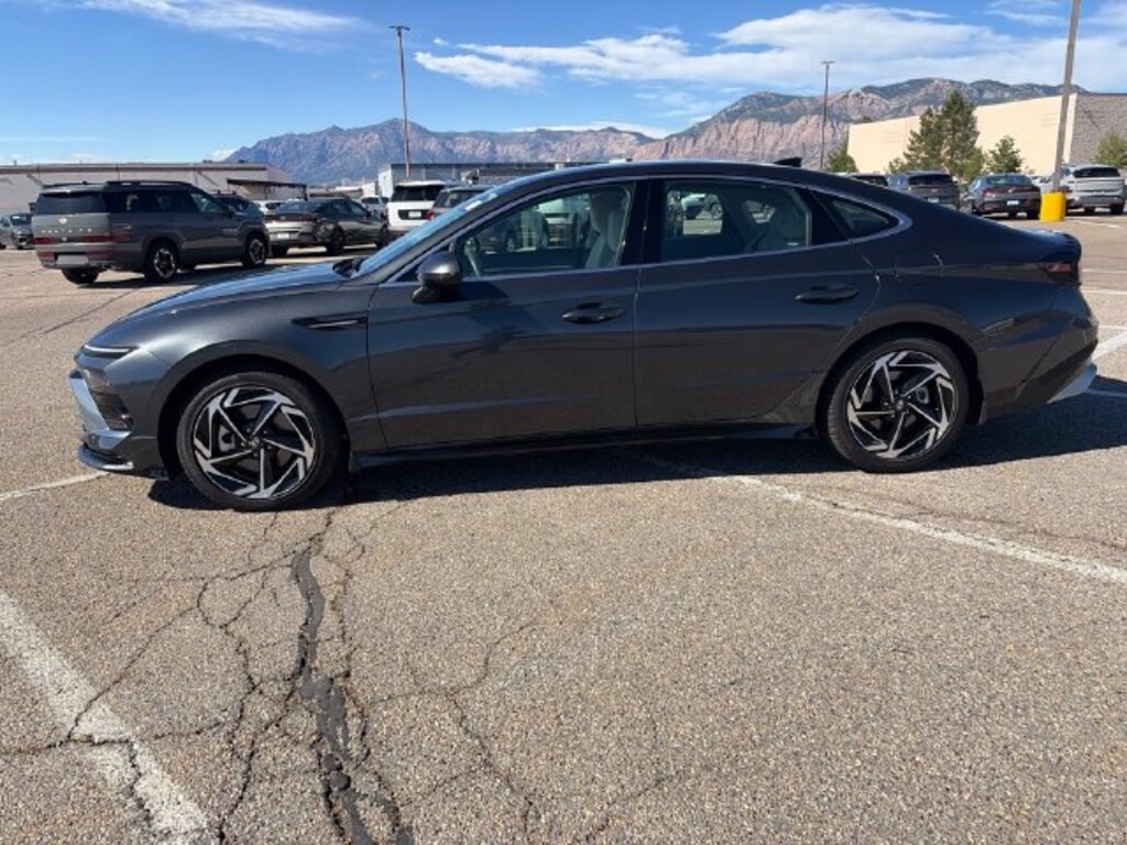 Used 2026 Hyundai Sonata SEL Sport Sedan