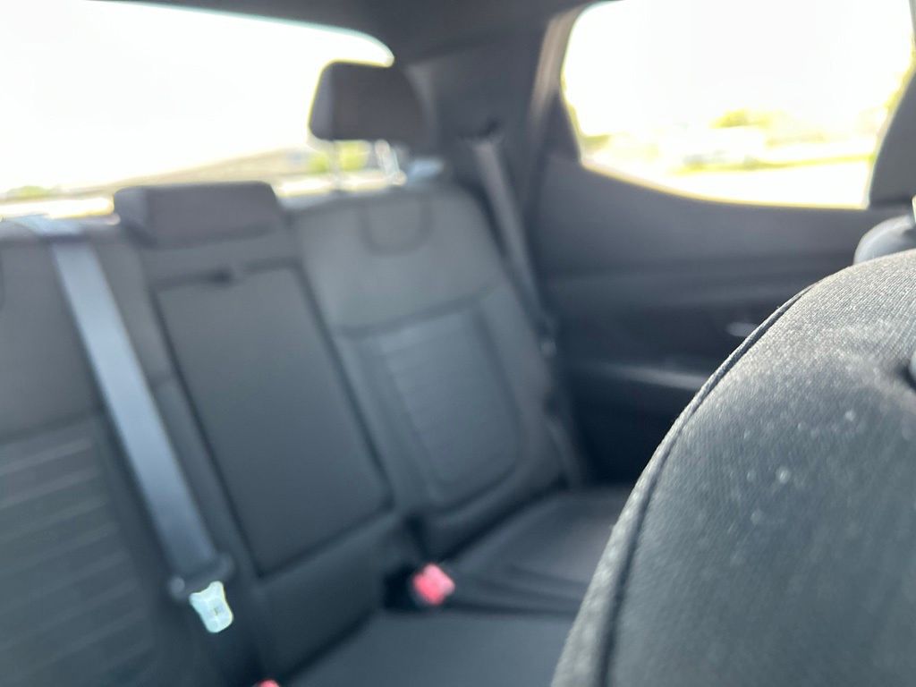 2025 Hyundai Santa Cruz SE - Photo 21