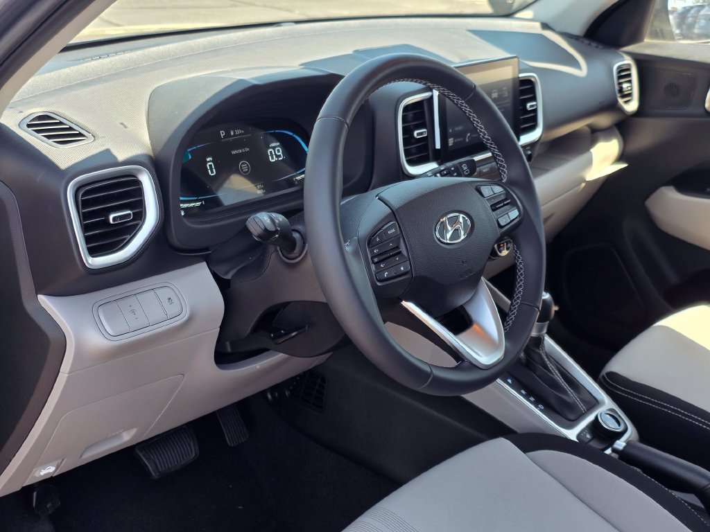 2026 Hyundai Venue SEL - Photo 11