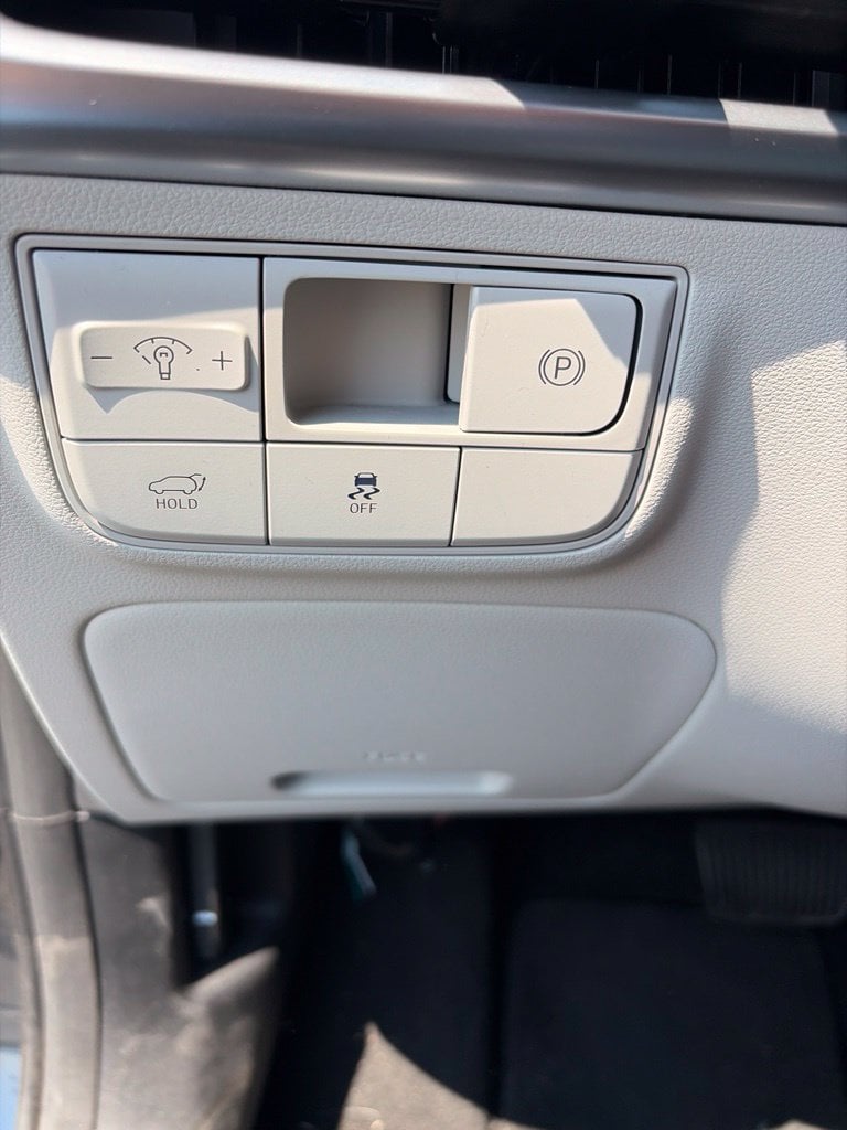 2025 Hyundai Tucson Limited - Photo 13
