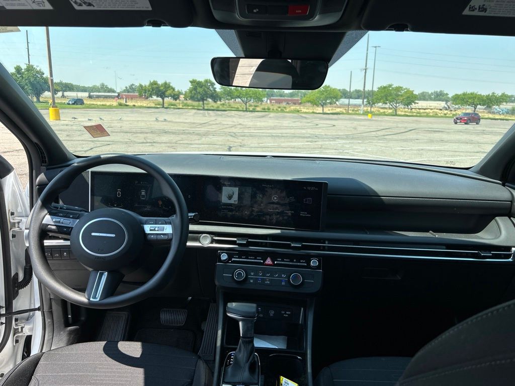 2025 Hyundai Santa Cruz SE - Photo 25