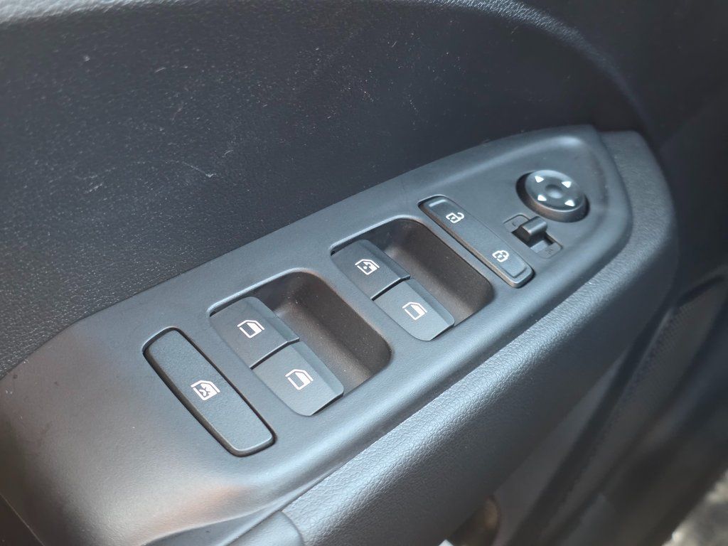 2026 Hyundai Venue SEL - Photo 21