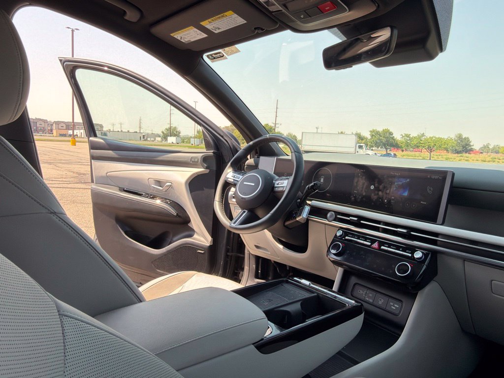 2025 Hyundai Tucson Limited - Photo 26
