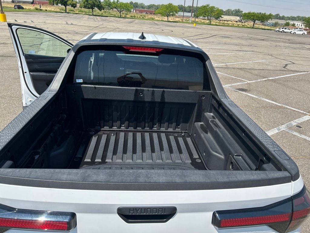 2025 Hyundai Santa Cruz SE - Photo 27