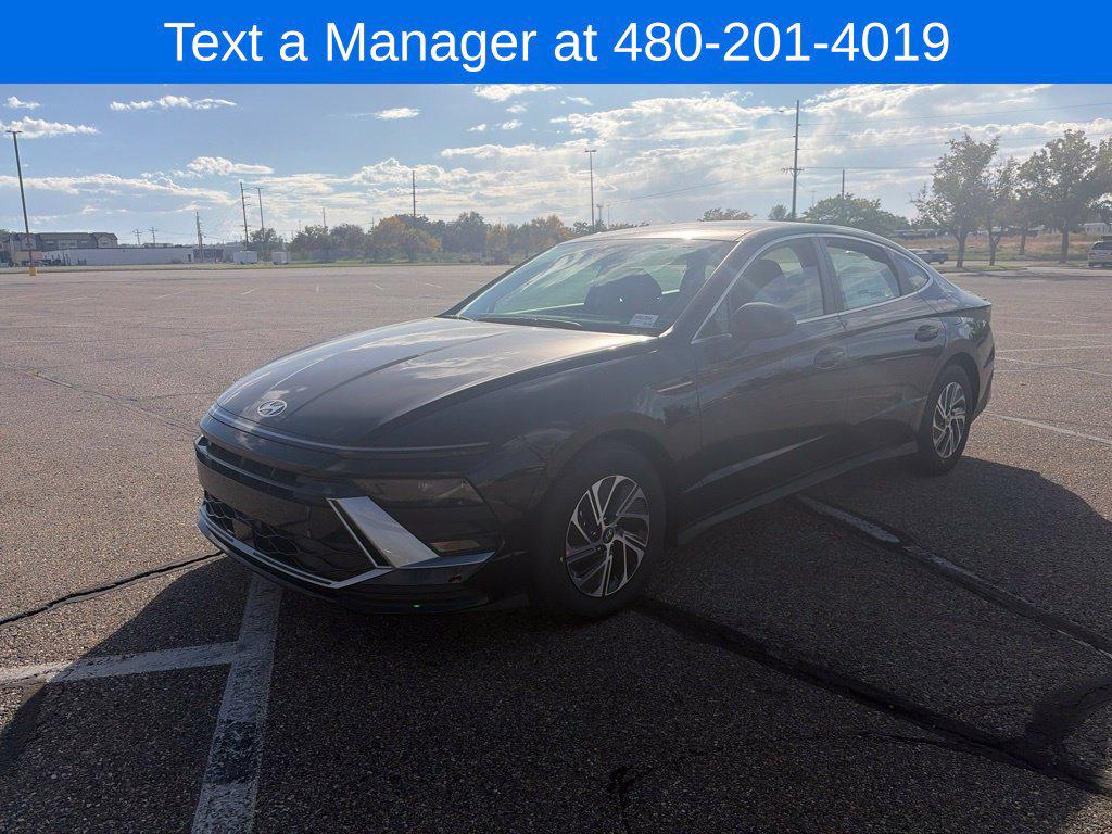 2027 Hyundai Sonata Hybrid Blue