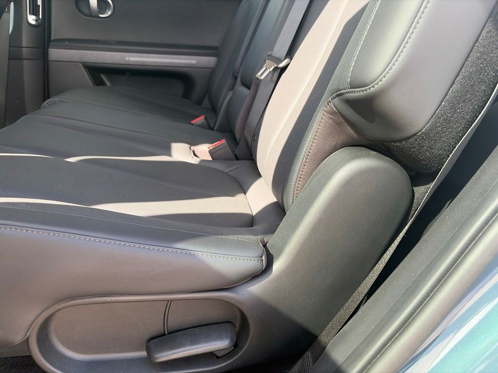 2023 Hyundai IONIQ 5 Limited - Photo 29