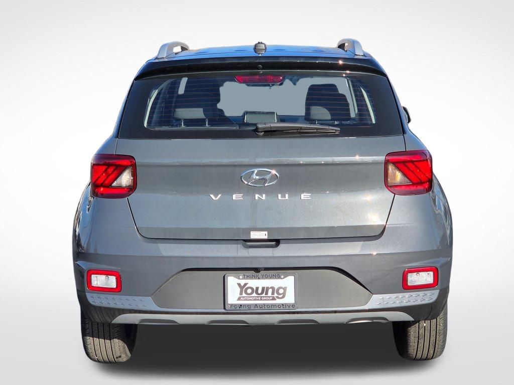 2026 Hyundai Venue SEL - Photo 4