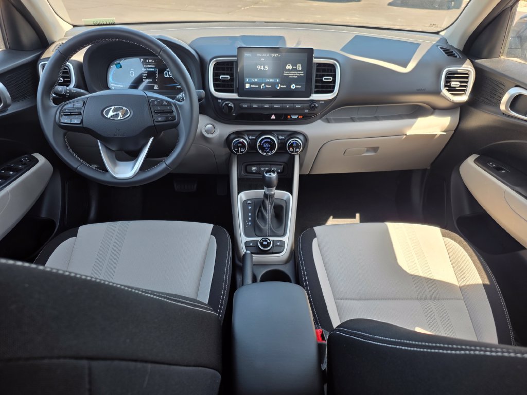 2026 Hyundai Venue SEL - Photo 15