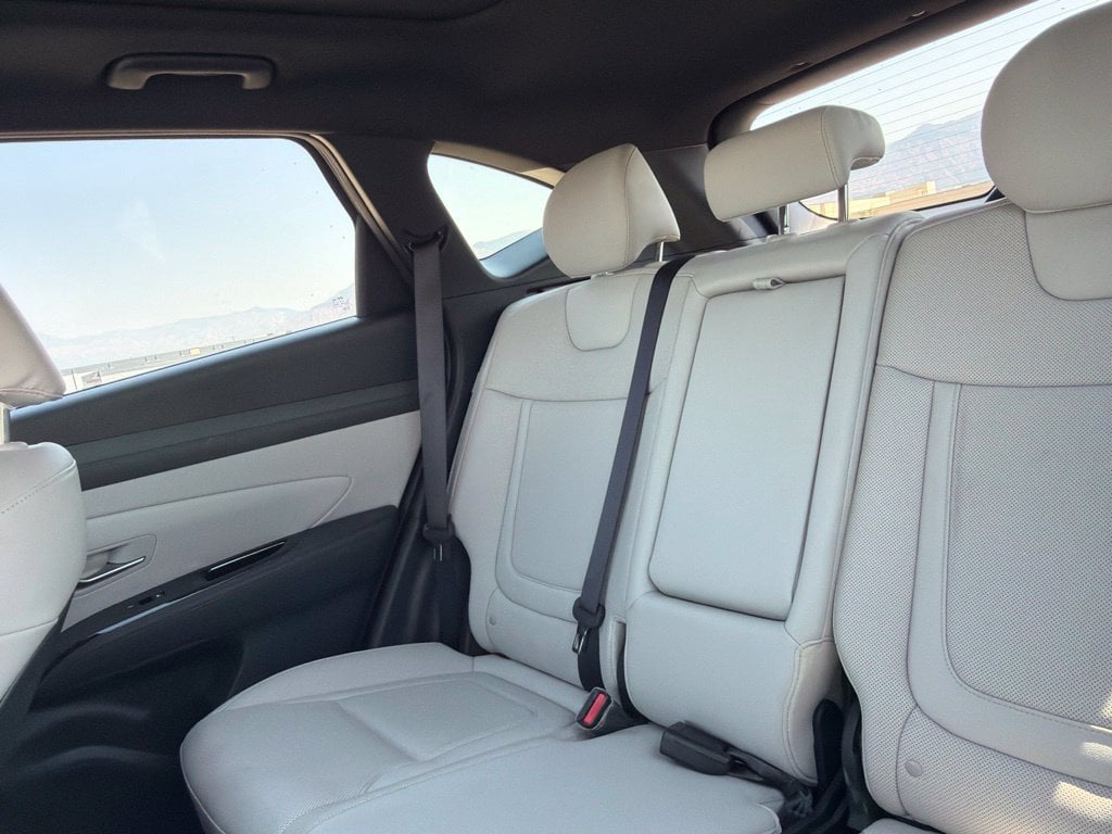 2025 Hyundai Tucson Limited - Photo 30