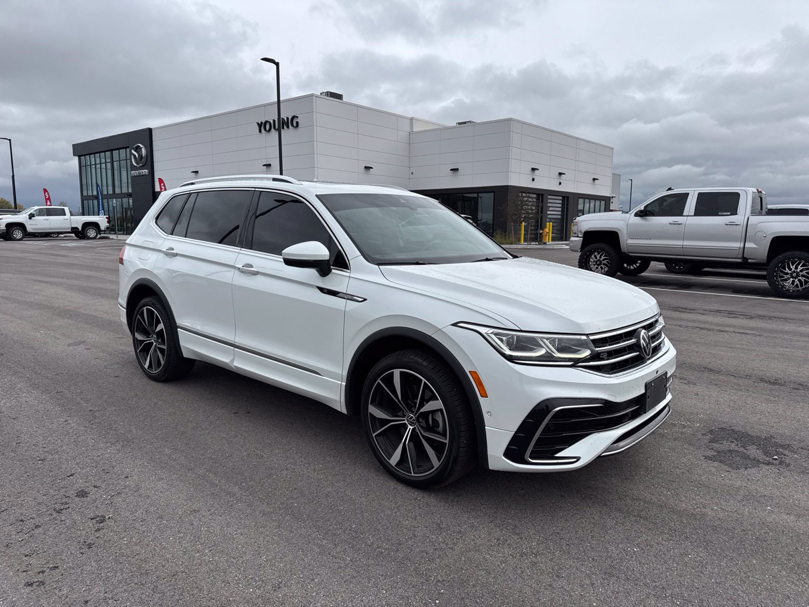 Used 2022 Volkswagen Tiguan 2.0T SEL R-Line SUV