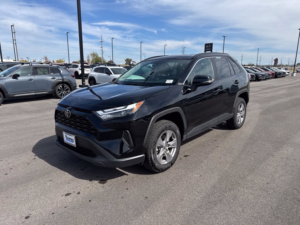 Used 2025 Toyota RAV4 XLE SUV