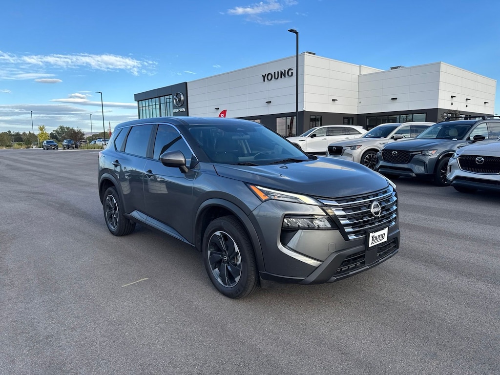 Used 2024 Nissan Rogue SV SUV