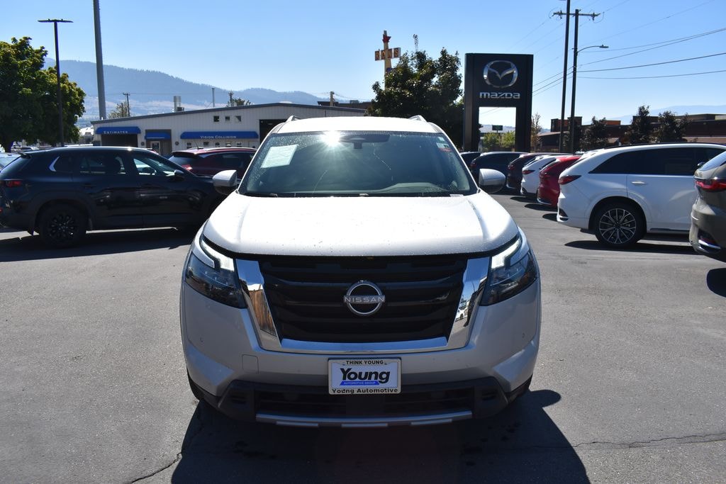 Used 2025 Nissan Pathfinder SL SUV