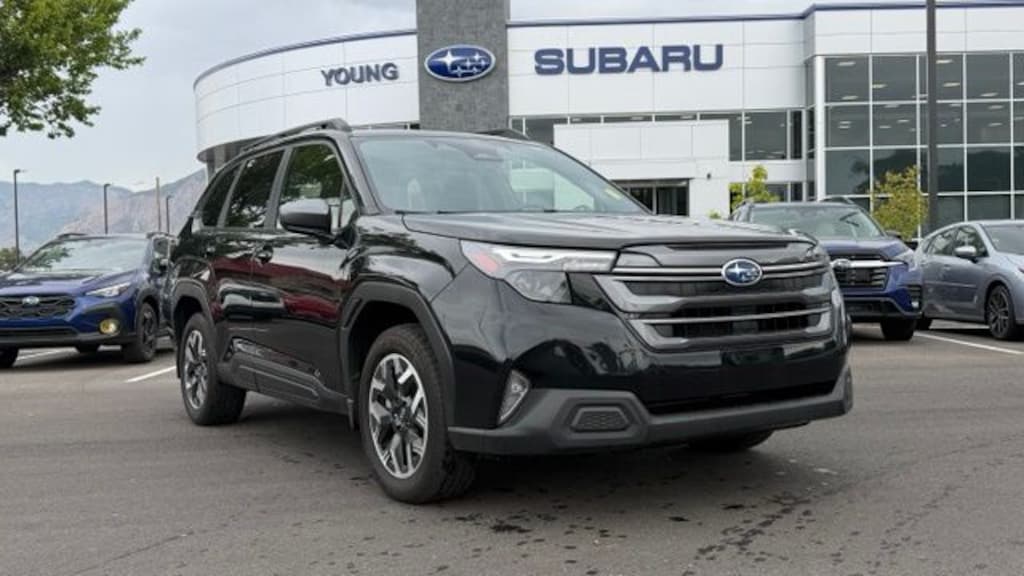 Used 2025 Subaru Forester Premium SUV