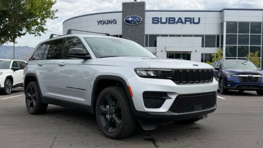 Used 2024 Jeep Grand Cherokee Altitude X SUV