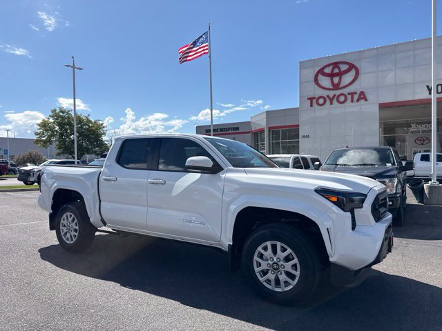 2026 Toyota Tacoma SR5 Double Cab 5' Bed AT Truck
