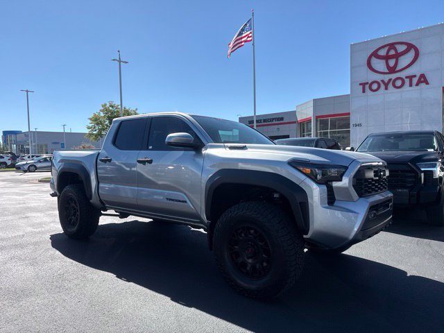 2026 Toyota Tacoma i-FORCE MAX TRD Off Road Hybrid Double Cab 5' Bed AT Truck