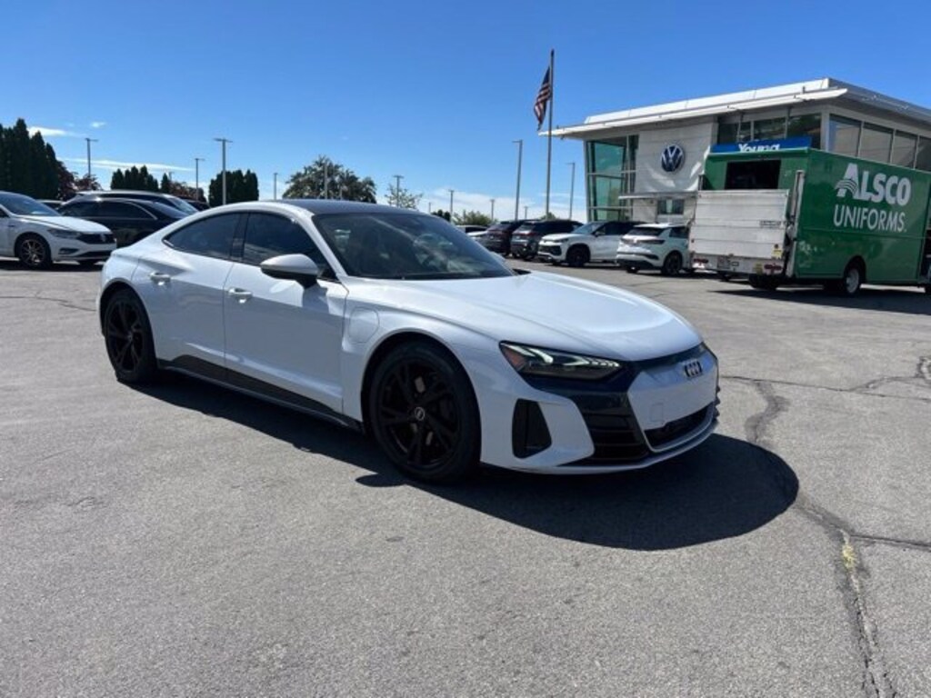 Used 2023 Audi e-tron GT Premium Plus Premium Plus quattro