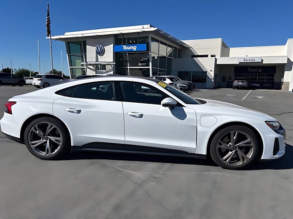 Used 2023 Audi e-tron GT Premium Plus Premium Plus quattro