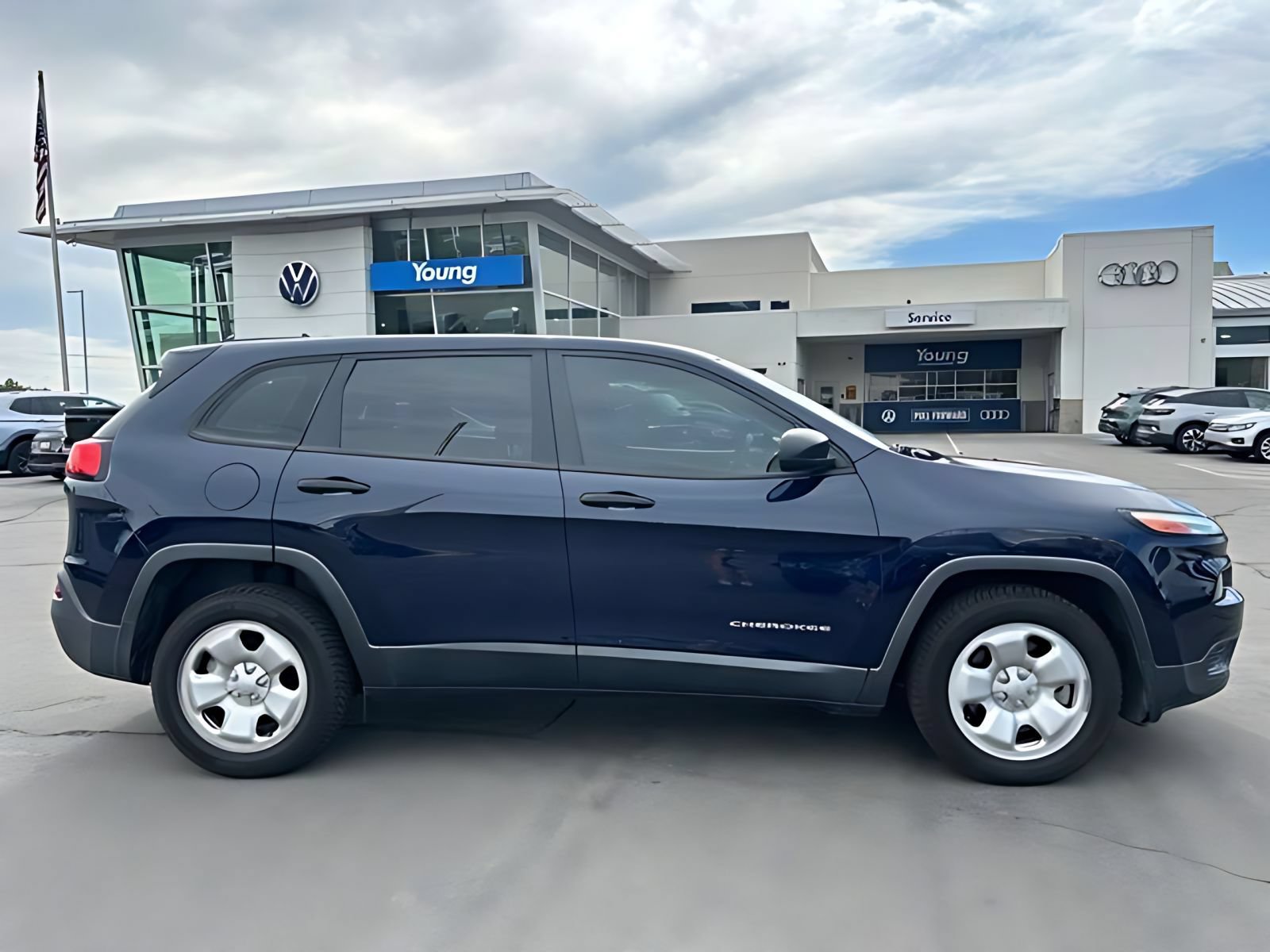 Used 2015 Jeep Cherokee Sport FWD Sport