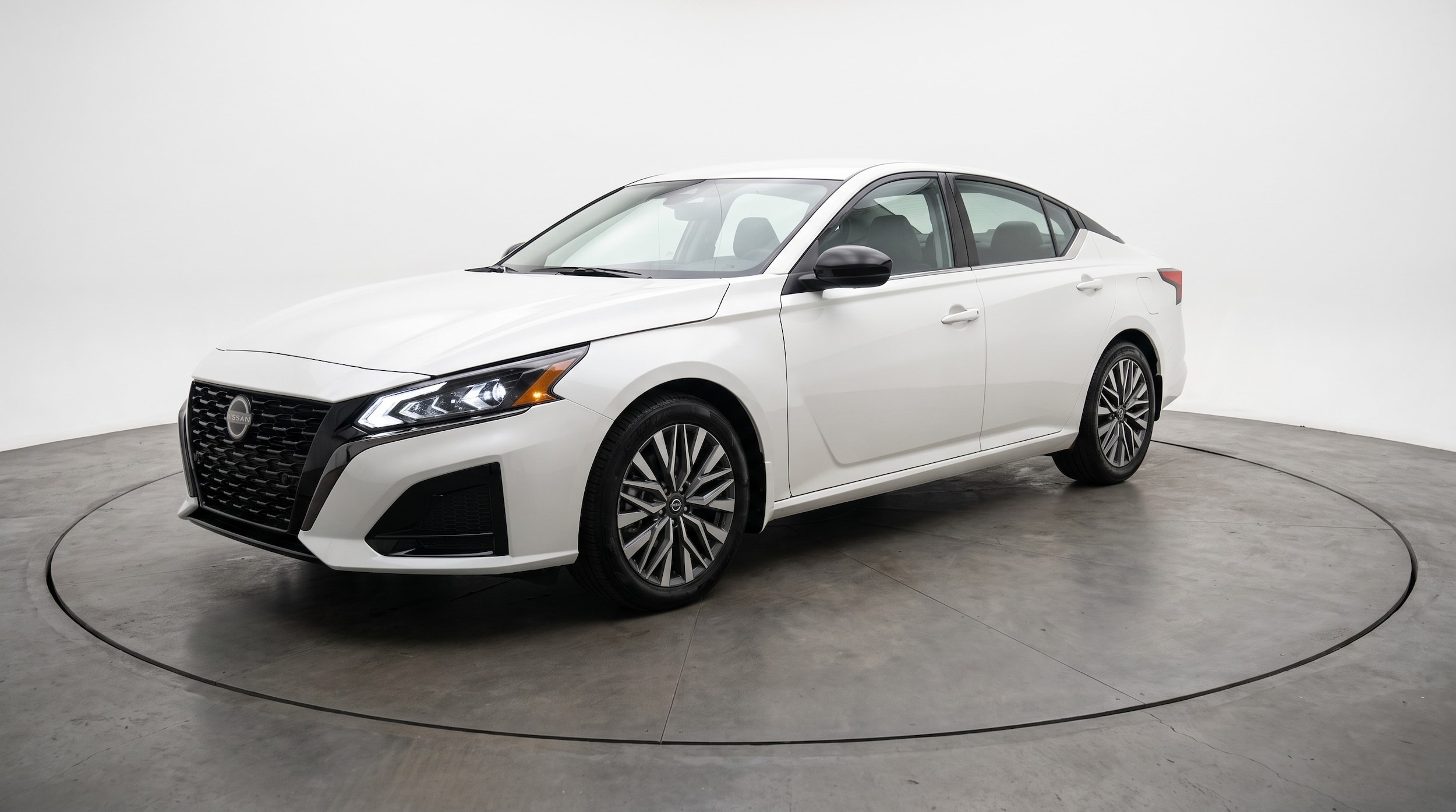 Thumbnail: 2026 Nissan Altima - 3