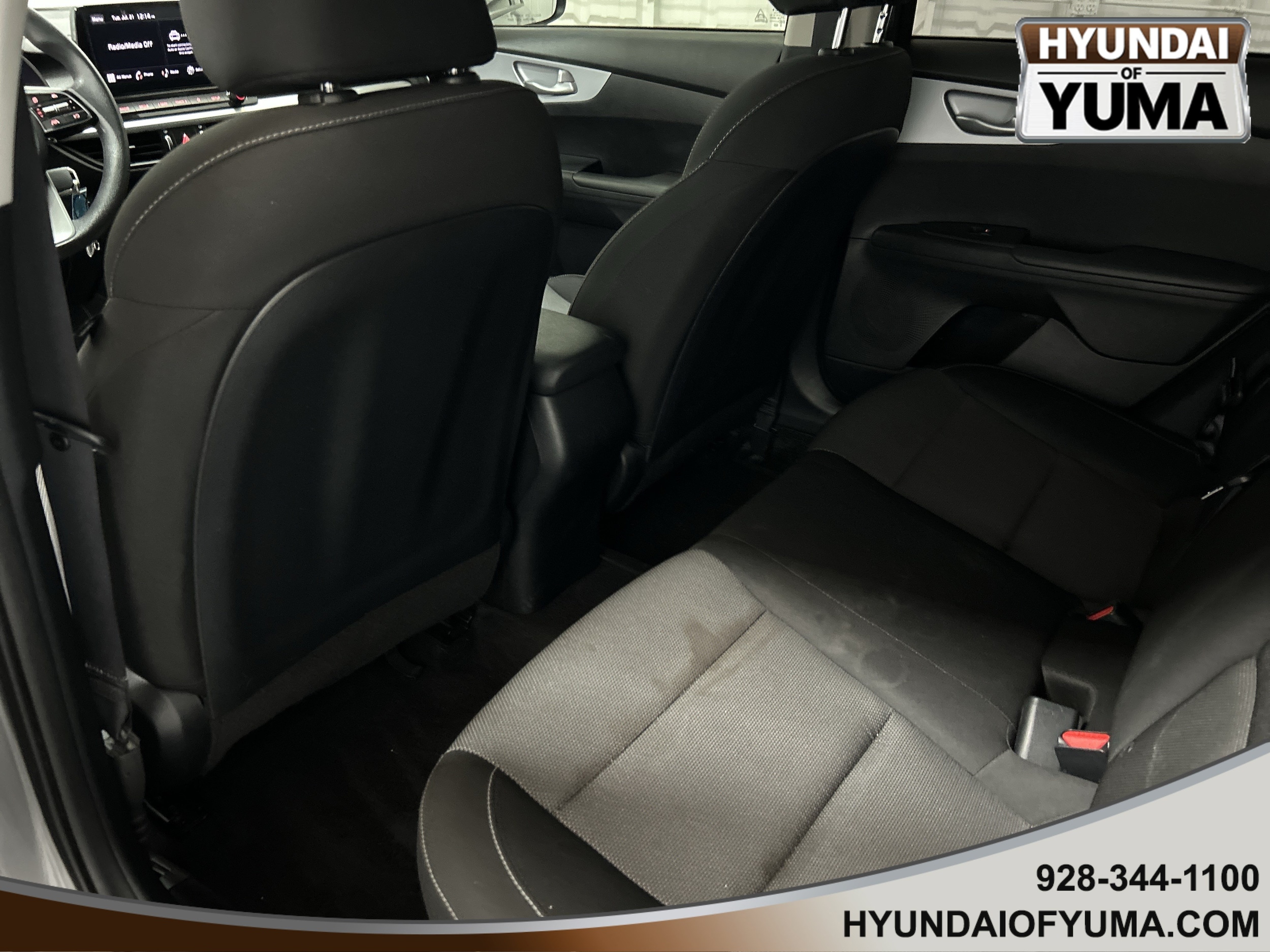 2024 Kia Forte LXS - Photo 12