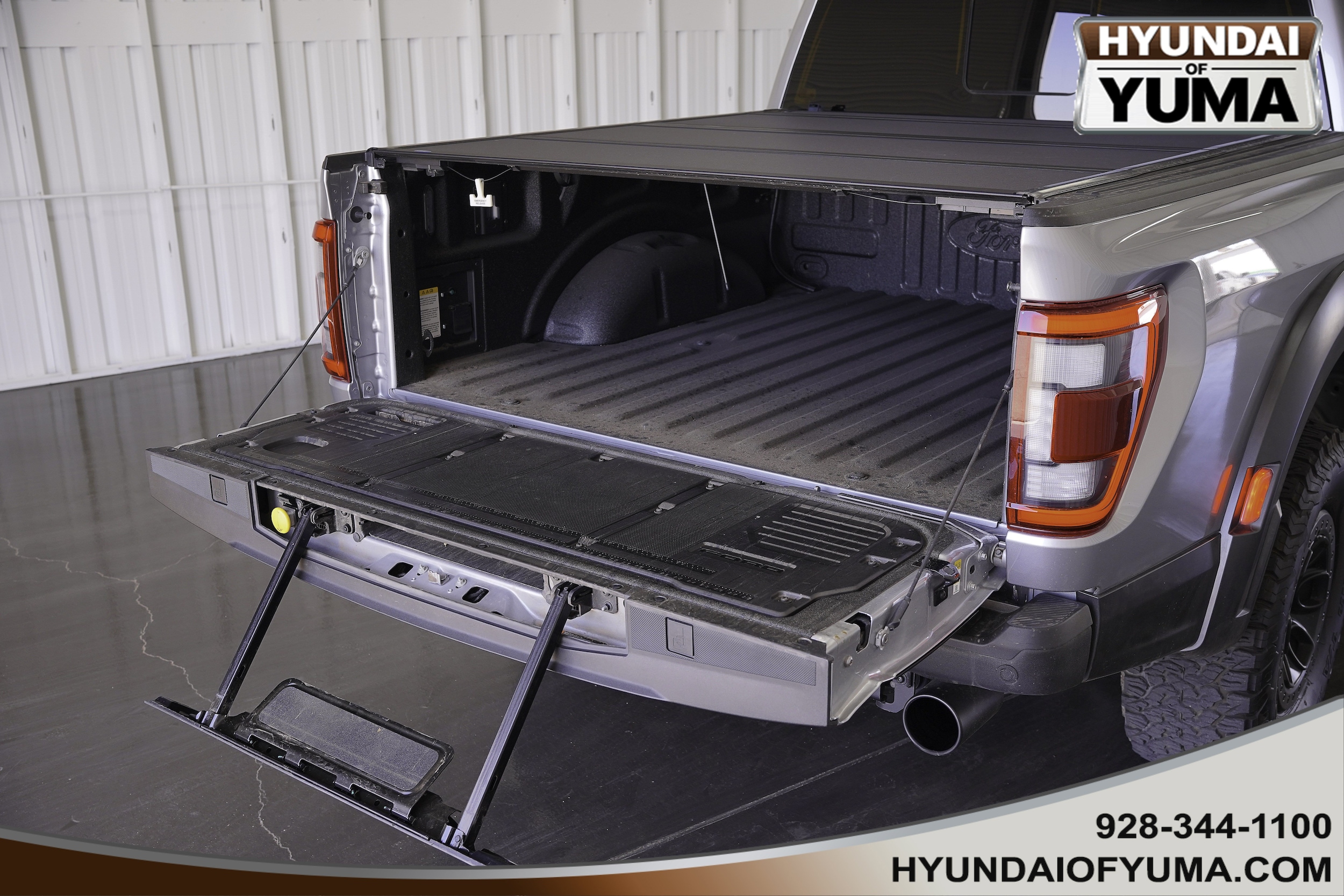 2023 Ford F-150 Raptor - Photo 13