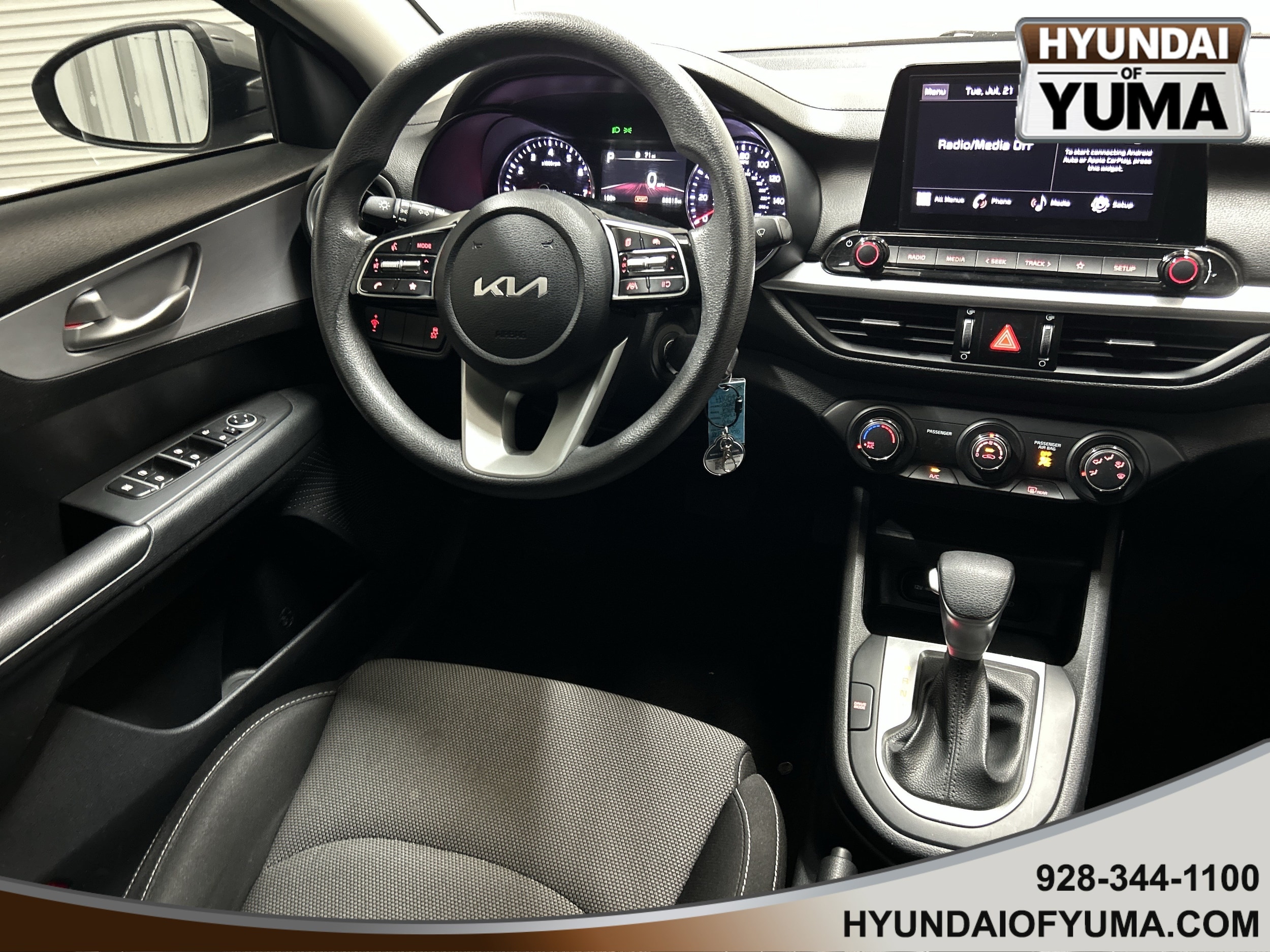 2024 Kia Forte LXS - Photo 14