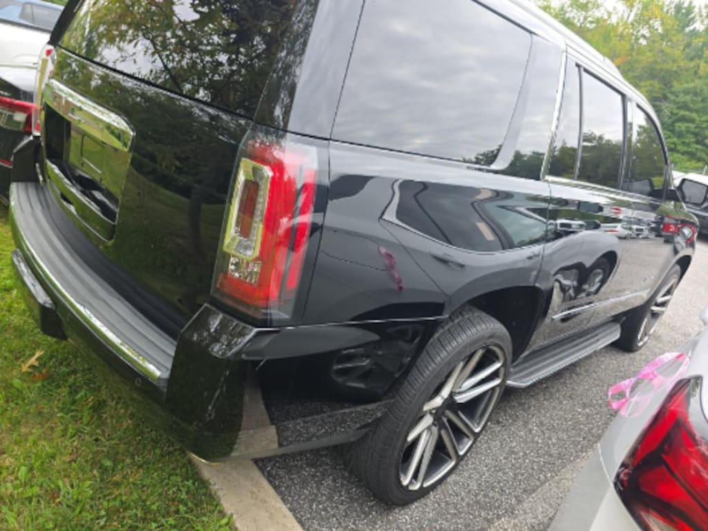 Used 2017 GMC Yukon Denali SUV