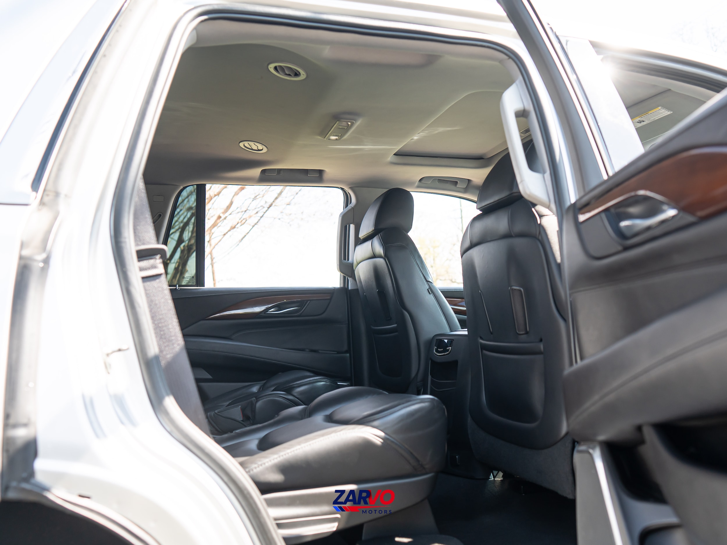 2019 Cadillac Escalade Luxury - Photo 18