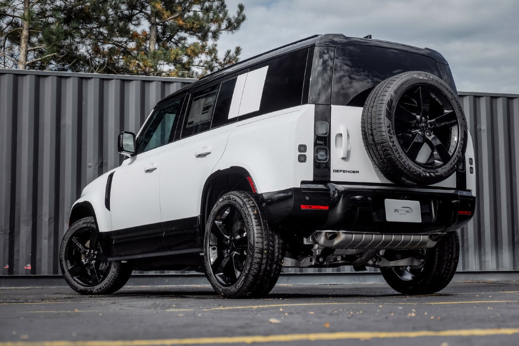 New 2026 Land Rover Defender 110 X-Dynamic SE SUV