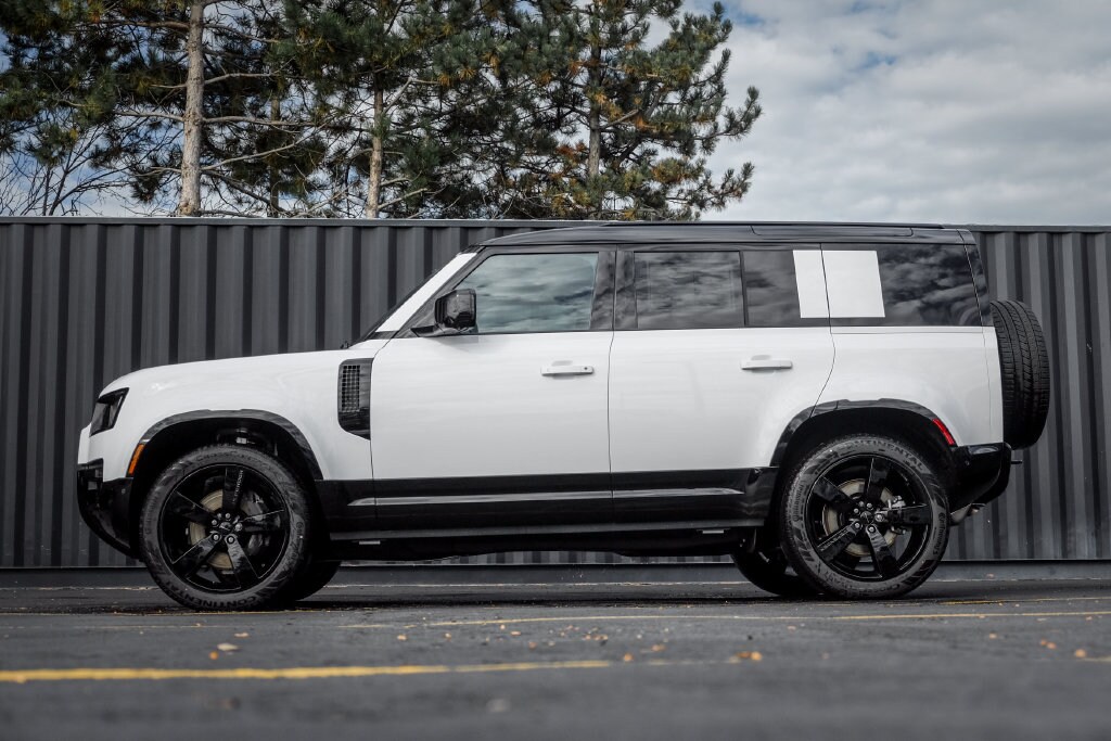 New 2026 Land Rover Defender 110 X-Dynamic SE SUV
