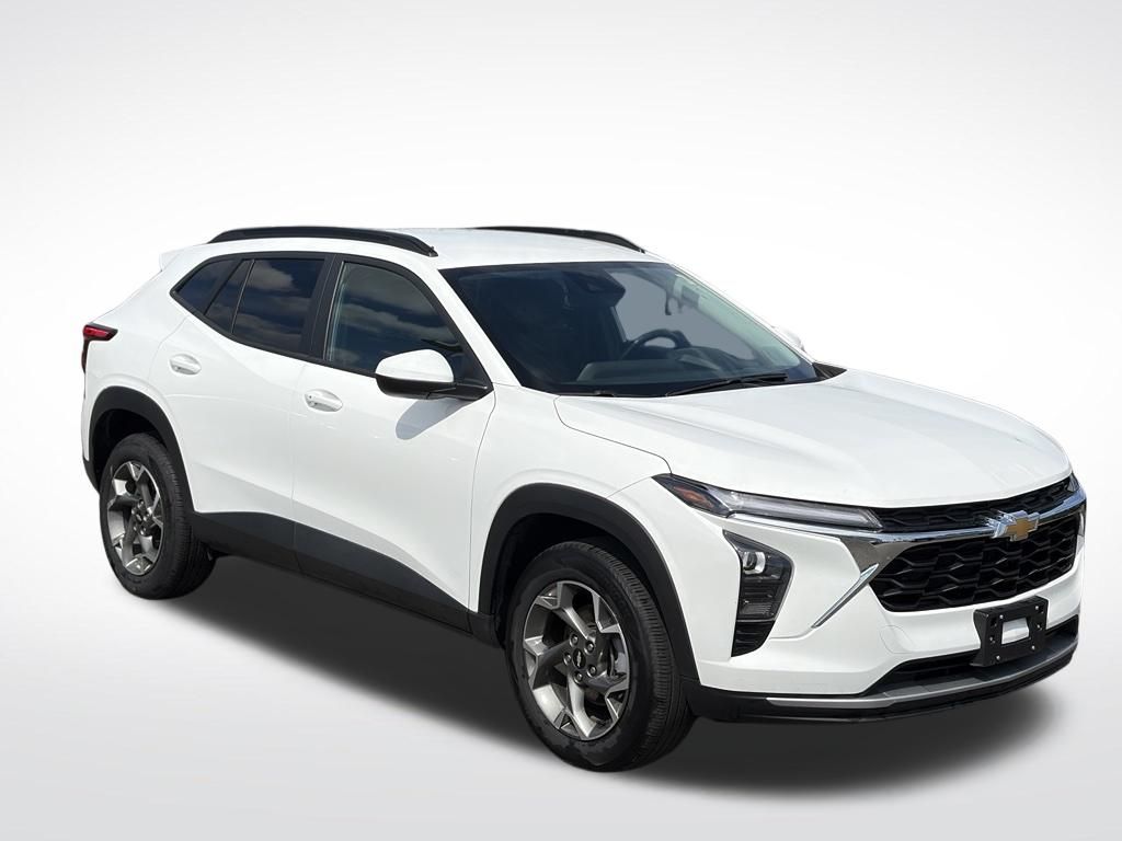 Used 2025 Chevrolet Trax LT SUV