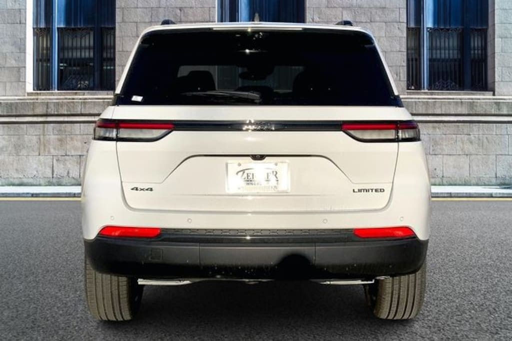 New 2025 Jeep Grand Cherokee Limited SUV