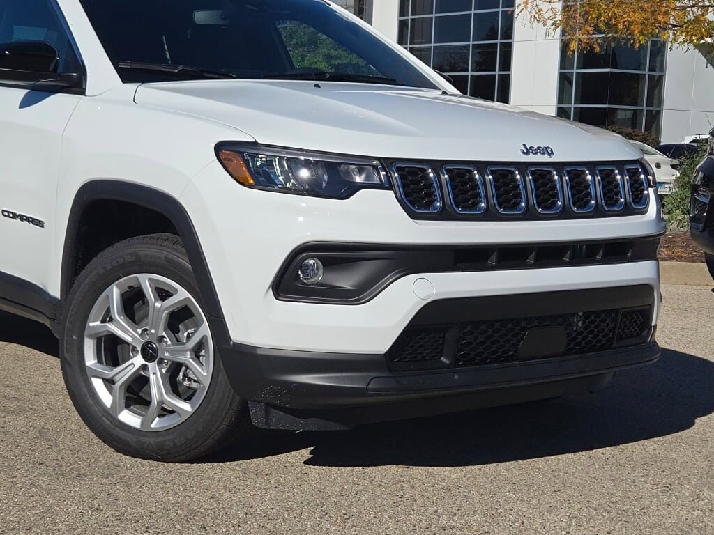 New 2026 Jeep Compass Latitude SUV