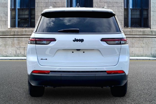 New 2027 Jeep Grand Cherokee L Laredo SUV