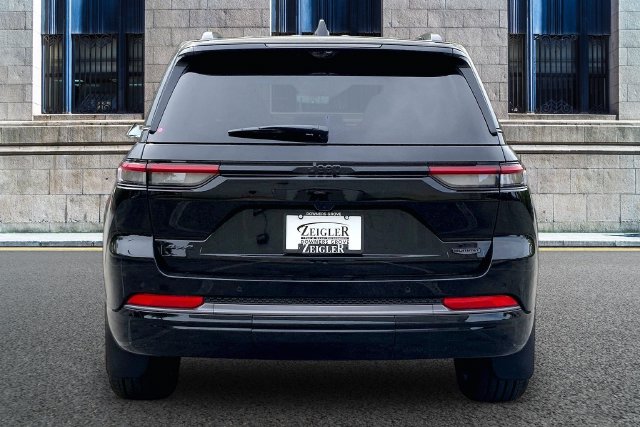 New 2027 Jeep Grand Cherokee Summit SUV