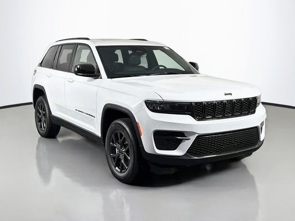 New 2027 Jeep Grand Cherokee Laredo SUV
