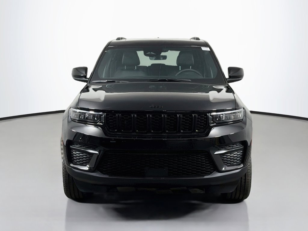 New 2027 Jeep Grand Cherokee Laredo X SUV