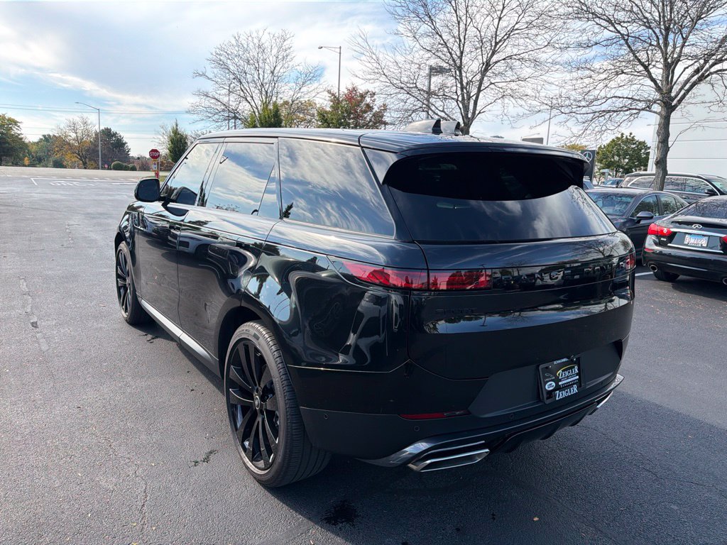 Used 2025 Land Rover Range Rover Sport SE SUV
