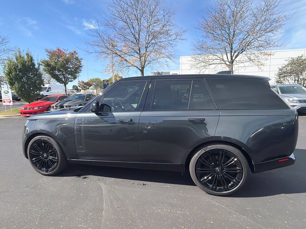 Used 2024 Land Rover Range Rover SE SUV