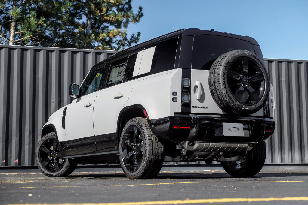 New 2026 Land Rover Defender 110 X-Dynamic SE SUV