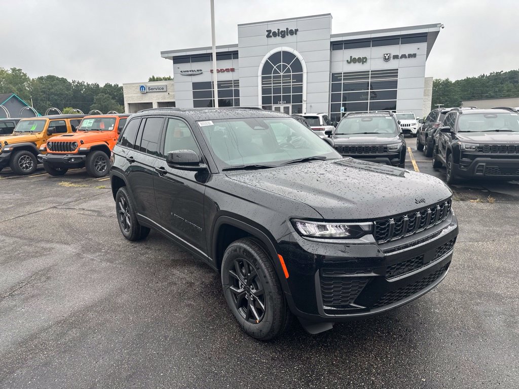 New 2027 Jeep Grand Cherokee Altitude SUV