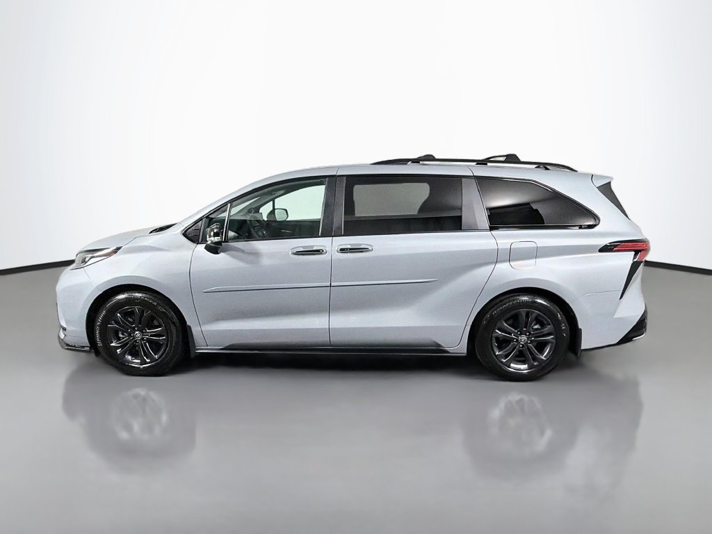 Used 2025 Toyota Sienna XSE Minivan/Van