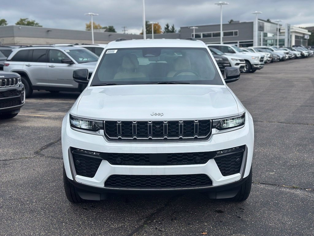 New 2027 Jeep Grand Cherokee Limited SUV