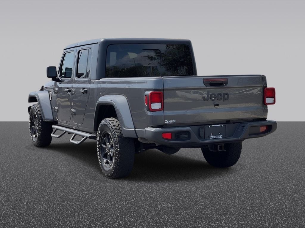 Used 2022 Jeep Gladiator Willys Truck