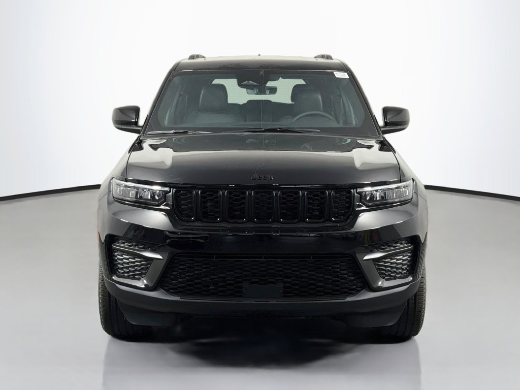 New 2027 Jeep Grand Cherokee Laredo X SUV