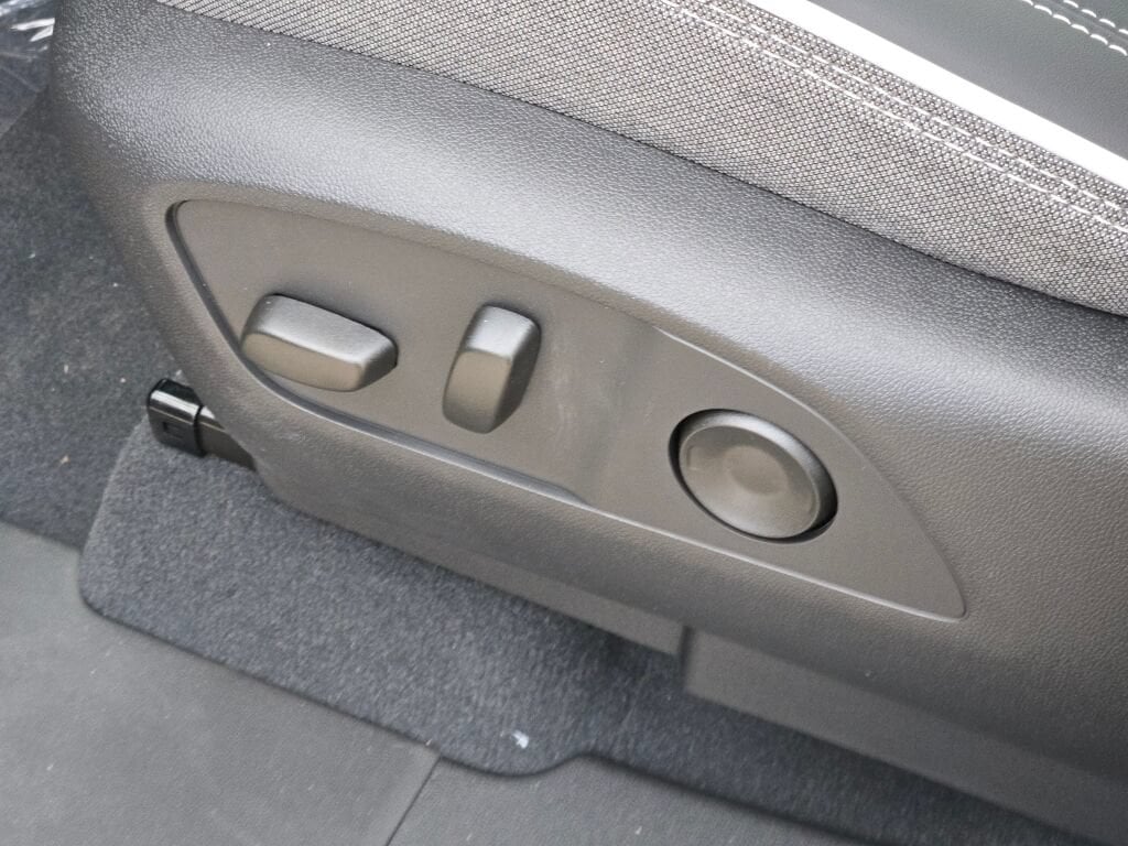 2026 GMC Sierra EV Elevation - Photo 24