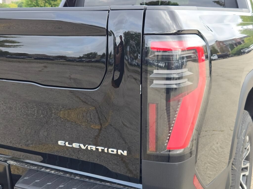 2026 GMC Sierra EV Elevation - Photo 12